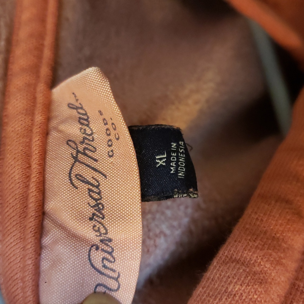 Universal Thread Hoodie - Picture 5 of 6